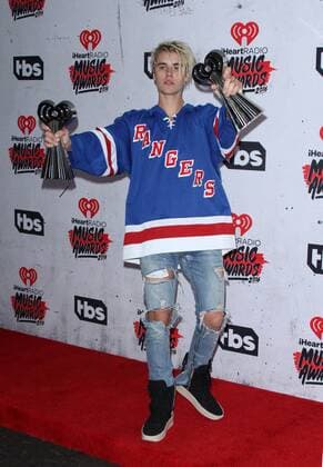 iHeartRadio Music Awards 2016 in Los Angeles Justin Bieber IHEARTRADIO MUSIC AWARDS 2016 - PRESS ROOM Los Angeles Michael Heart PicturePerfect