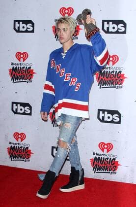 iHeartRadio Music Awards 2016 in Los Angeles Justin Bieber IHEARTRADIO MUSIC AWARDS 2016 - PRESS ROOM Los Angeles Michael Heart PicturePerfect