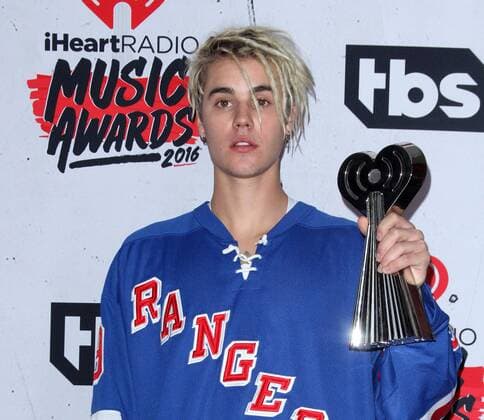 iHeartRadio Music Awards 2016 in Los Angeles Justin Bieber IHEARTRADIO MUSIC AWARDS 2016 - PRESS ROOM Los Angeles Michael Heart PicturePerfect