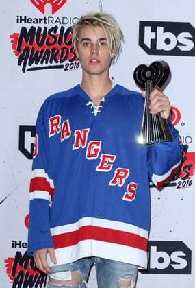 iHeartRadio Music Awards 2016 in Los Angeles Justin Bieber IHEARTRADIO MUSIC AWARDS 2016 - PRESS ROOM Los Angeles Michael Heart PicturePerfect