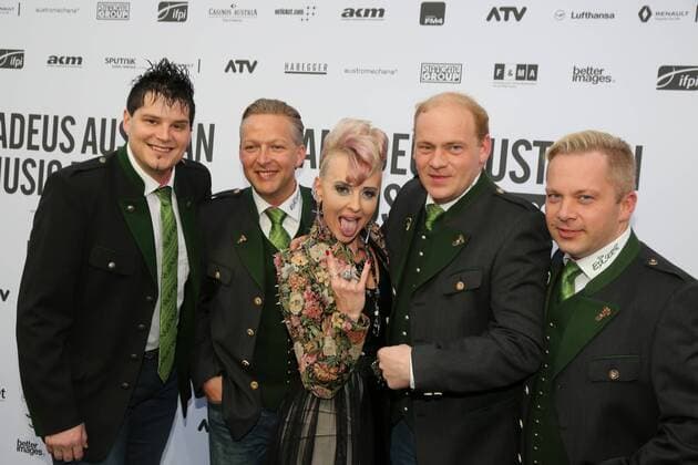 AMADEUS AUSTRIAN MUSIC AWARDS Wien, Volkstheater, 03. 04. 2016 HANNAH mit den EDLSEER