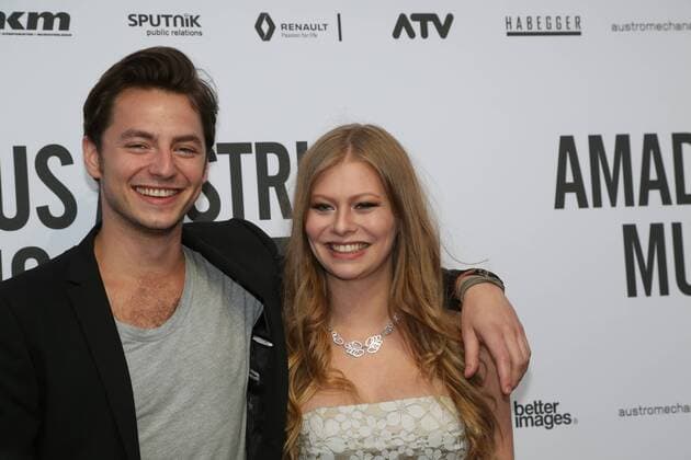 AMADEUS AUSTRIAN MUSIC AWARDS Wien, Volkstheater, 03. 04. 2016 Zoe STRAUB mit Freund