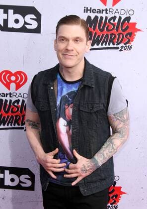 Brent Smith IHEARTRADIO MUSIC AWARDS 2016 - ARRIVALS Los Angeles Michael Heart PicturePerfect