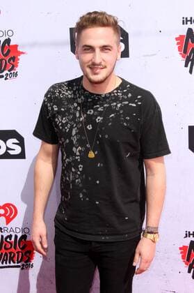 Kendall Schmidt IHEARTRADIO MUSIC AWARDS 2016 - ARRIVALS Los Angeles Michael Heart PicturePerfect