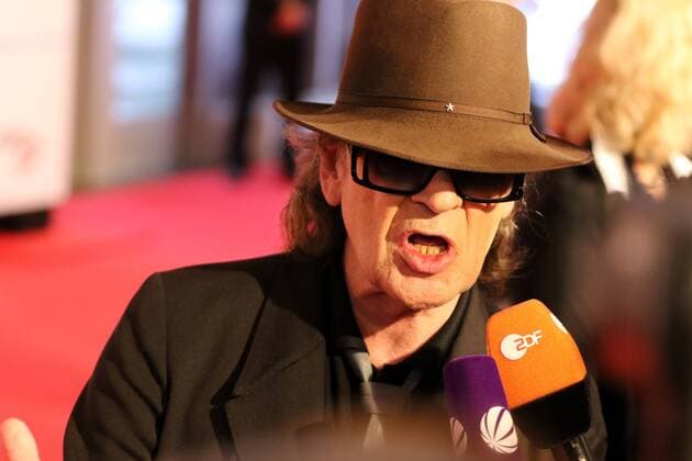 04.04..2016 xmfx Frankfurt am Main, Messe red carpet, Roter Teppich PRG Live Entertainment Award (LEA) 2016 Panikrocker Udo Lindenberg locker drauf im Interview