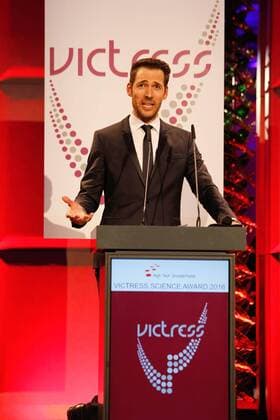 Alexander Mazza bei der Verleihung VICTRESS Award 2016 im Hotel Titanic Chausseestr. Berlin.