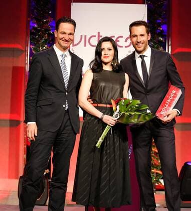 Dr. Alex von Frankenberg, Anne-Christin Bansleben (Preisträgerin VICTRESS Science Award), Alexander Mazza bei der Verleihung victress award 2016 im Hotel Titanic Chausseestr. Berlin.
