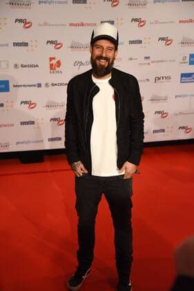 04.04..2016 xmfx Frankfurt am Main, Messe red carpet, Roter Teppich PRG Live Entertainment Award (LEA) 2016 Daniel Wirtz, bekannt als „Wirtz , deutscher Sänger und Songwriter