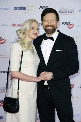 Sarah Knappik und Ingo Nommsen bei der Verleihung des PRG Live Entertainment Award 2016 in der Festhalle Frankfurt. Frankfurt am Main, 04.04.2016 Foto:xS.xGabschx xFuturexImage