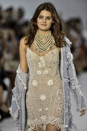 BELO HORIZONTE, MG - 04 05 2016: MINAS SPRING SUMMER TREND - Isabeli Fontana in the parade of designer Fabiana Milazzo during Minas Trend Spring Summer 2016.  Mour?oxPanda
