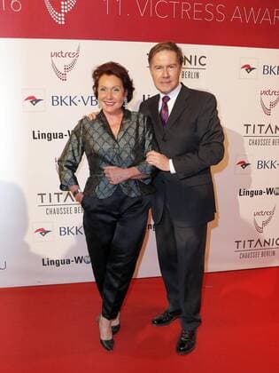 Georgia Tornow, Ulrich Meyer bei der Verleihung VICTRESS Award 2016 im Hotel Titanic Chausseestr. Berlin.