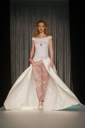 (160405) -- BUDAPEST, April 5, 2016 -- A model presents a creation of the Hungarian fashion brand Prieston, designed by Hungarian fashion designer Noemi Nagy during the Budapest Fashion Night in Budapest, Hungary, April 5, 2016. ) HUNGARY-BUDAPEST-FASHION SHOW AttilaxVolgyi 