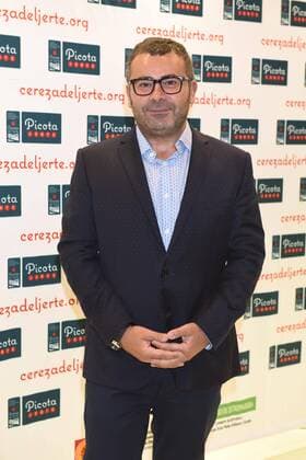 Jorge Javier Vazquez erhält den Picota del Jerte Preis in Madrid Jorge Javier Vazquez recibe el Premio Picota del Jerte en Madrid. 588 Diego Puerta Cordon Press Jorge Javier Vazquez receives the Picota del Jerte awards in Madrid. Cordon Press  DiegoxPuerta
