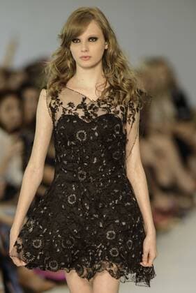 BELO HORIZONTE, MG - 04 06 2016: MINAS SPRING SUMMER TREND - Model during the parade of Grife Lino Villaventura during Minas Trend Spring Summer 2016.  Mour?oxPanda