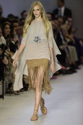 BELO HORIZONTE, MG - 06 04 2016: MINAS SPRING SUMMER TREND - model in designer s fashion show by Viva Vivaz during Minas Trend Spring Summer 2016.  Mour?oxPanda