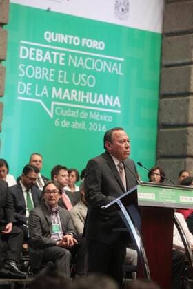 President of the Deputies Chamber Jesus Zambrano takes part at the fifth day of the forum National Debate on the Use of Marihuana at Palacio de Mineria in Mexico City, Mexico, 6 April 2016. EFE Sashenka Gutierrez NATIONAL DEBATE ON THE USE OF MARIHUANA IN MEXICO CITY !ACHTUNG: NUR REDAKTIONELLE NUTZUNG!  MDF004 20160407-635955859474388562