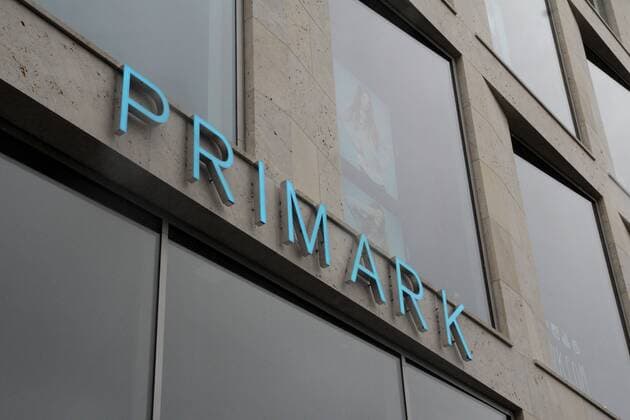 Die irische Modekette Primark eröffnet ihre 20. Filliale in Leipzig. Großer Andrang bei der Eröffnung des Hauses an der Hainspitze direkt gegenüber des Einkaufszentrums Höfe am Brühl Primark Eröffnung
