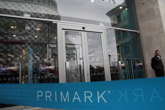Die irische Modekette Primark eröffnet ihre 20. Filliale in Leipzig. Großer Andrang bei der Eröffnung des Hauses an der Hainspitze direkt gegenüber des Einkaufszentrums Höfe am Brühl Primark Eröffnung