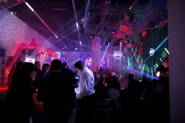 April 7, 2016 - As every year the international music fair in Frankfurt and the prolight+sound are taking place from April 5th to April 10th. This is one of the biggest fairs for music instruments and the entertainment branche. Companies display technical innovations and demonstrate their shows. - ZUMAt132