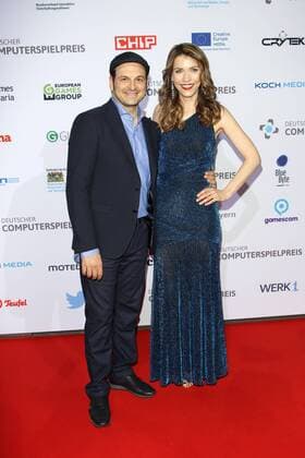 Annett Moeller mit Kaya Yanar, Verleihung des Deutschen Computerspielpreis 2016 in der BMW Welt in Muenchen am 07.04.2016