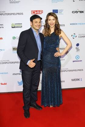 Annett Moeller mit Kaya Yanar, Verleihung des Deutschen Computerspielpreis 2016 in der BMW Welt in Muenchen am 07.04.2016