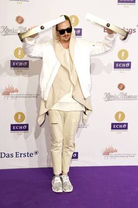 Robin Schulz bir den Echos Dance national und bester nationaler Act im Ausland bei der 25. Verleihung des Echo 2016 in der Messe Berlin. Berlin, 07.04.2016 Foto:xFredericx xFuturexImage