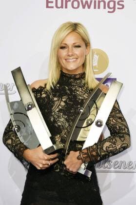 Themen der Woche Bilder des Tages Helene Fischer it den Echos für Album des Jahres, für Crossover, die beste Musik-DVD Blu-ray national und den besten Live-Act national bei der 25. Verleihung des Echo 2016 in der Messe Berlin. Berlin, 07.04.2016 Foto:xFredericx xFuturexImage