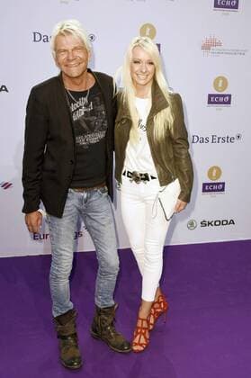Matthias Reim und Christin Stark bei der 25. Verleihung des Echo 2016 in der Messe Berlin. Berlin, 07.04.2016 Foto:xFredericx xFuturexImage