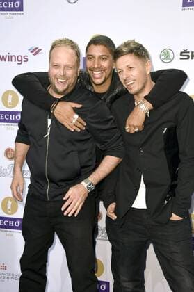 Andreas Bourani mit Smudo und Michi Beck (Fanta4) bei der 25. Verleihung des Echo 2016 in der Messe Berlin. Berlin, 07.04.2016 Foto:xFredericx xFuturexImage