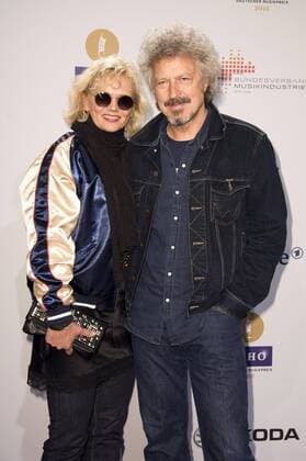 Wolfgang Niedecken und Ehefrau Tina Golemiewski bei der 25. Verleihung des Echo 2016 in der Messe Berlin. Berlin, 07.04.2016 Foto:xFredericx xFuturexImage