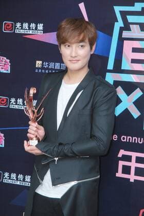 SHENZHEN, CHINA - APRIL 09: (CHINA OUT) South Korean singer Kangta Ahn Chil-hyun attends the 16th Top Chinese Music Annual Festival on April 9, 2016 in Shenzhen, Guangdong Province of China.  CFP482520947