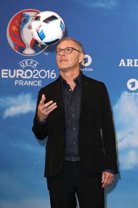 Reinhold Beckmann bei dem Fototermin von der ARD Das Erste zur Fussball-Europameisterschaft 2016 in Frankreich (vom 10.06.- 10.07.2016) am 11.04.2016 in Berlin ARD Fototermin zur Fussball-EM 2016 in Berlin 