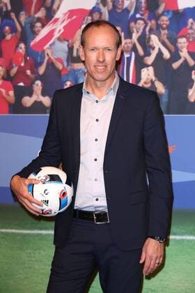 Martin Schneider bei dem ZDF Fototermin zur Fussball-Europameisterschaft 2016 in Frankreich (vom 10.06.- 10.07.2016) am 11.04.2016 in Berlin ZDF Fototermin zur Fussball-EM 2016 in Berlin 