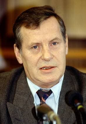 Lothar BISKY , Vorsitzender der PDS , Maerz 1993 Lothar BISKY , Chairman of PDS party , March 1993