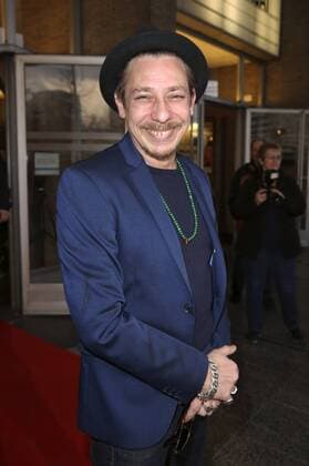 Milton Welsh bei der Eröffnung des Filmfestivals achtung berlin - new berlin film award mit dem Film Mann im Spagat: Pace, Cowboy, Pace im Kino International. Berlin, 13.04.2016 Foto:xS.xGabschx xFuturexImage