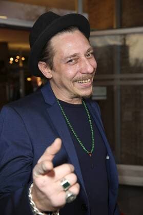 Milton Welsh bei der Eröffnung des Filmfestivals achtung berlin - new berlin film award mit dem Film Mann im Spagat: Pace, Cowboy, Pace im Kino International. Berlin, 13.04.2016 Foto:xS.xGabschx xFuturexImage