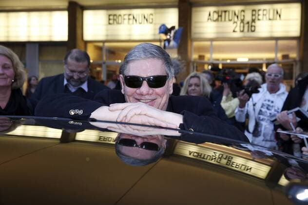 Claude-Oliver Rudolph bei der Eröffnung des Filmfestivals achtung berlin - new berlin film award mit dem Film Mann im Spagat: Pace, Cowboy, Pace im Kino International. Berlin, 13.04.2016 Foto:xS.xGabschx xFuturexImage