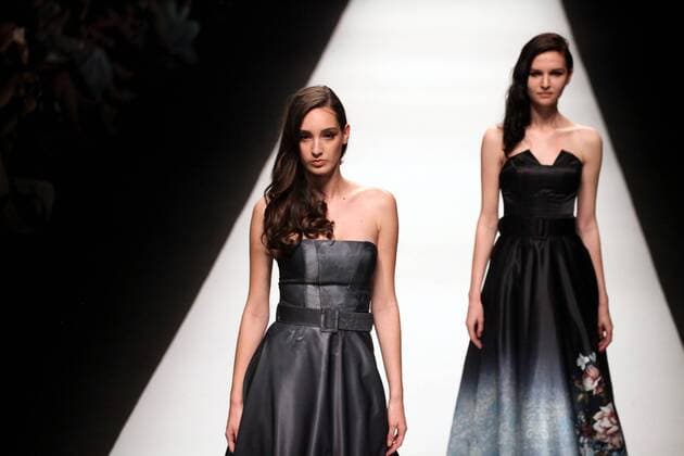 (160415) -- SHANGHAI, April 14, 2016 -- Models present creations by the Turkish brand Tarik Ediz during the Shanghai Fashion Week in Shanghai, east China, April 14, 2016. ) (ry) CHINA-SHANGHAI-FASHION WEEK (CN) ZhuangxYi 