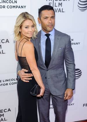 April 15, 2016 - New York, NY, United States - 15 April 2016 - New York, New York- Kelly Ripa, Mark Consuelos. All We Had screening at Tribeca Film Festival 2016. Photo Credit: Mario Santoro AdMedia New York United States - ZUMAa123