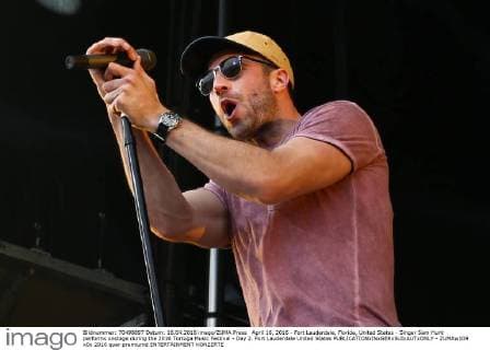 April 16, 2016 - Fort Lauderdale, Florida, United States - Singer Sam Hunt performs onstage during the 2016 Tortuga Music Festival - Day 2. Fort Lauderdale United States - ZUMAw109