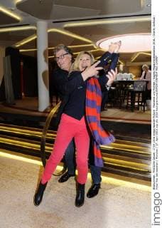 Marianne und Michael Eagles Magazinpräsentation 2016 Charity Golfclub Hotel Vier Jahreszeiten München 17. April 2016