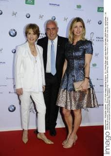 Dr. Christa Maar und Hans-Reiner Schröder (BMW Berlin) mit Ehefrau 14. Felix Burda Award Verleihung, Ehrung, Auszeichnung Felix Burda Stiftung BMW-Welt München 17. April 2016