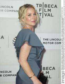 Tribeca Filmfestival: Youth of Oregon Filmpremiere The Family Fang premiere at TFF Christina Applegate attends premiere of Youth of Oregon movie during Tribeca Film Festival at BMCC  LevxRadin