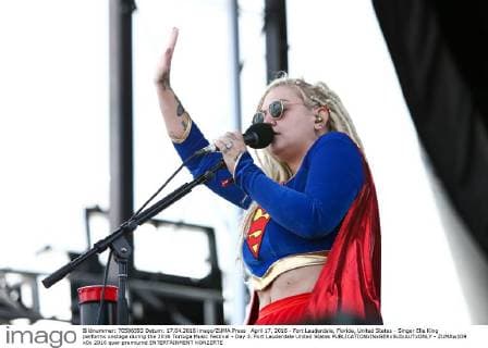 April 17, 2016 - Fort Lauderdale, Florida, United States - Singer Elle King performs onstage during the 2016 Tortuga Music Festival - Day 3. Fort Lauderdale United States - ZUMAw109