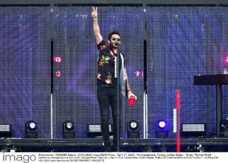 April 17, 2016 - Fort Lauderdale, Florida, United States - Singer Thomas Rhett performs onstage during the 2016 Tortuga Music Festival - Day 3. Fort Lauderdale United States - ZUMAw109