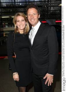 Helmut Kaes (Leiter der BMW Welt) mit Freundin, Felix Burda Award 2016 in der BMW Welt in Muenchen am 17.04.2016
