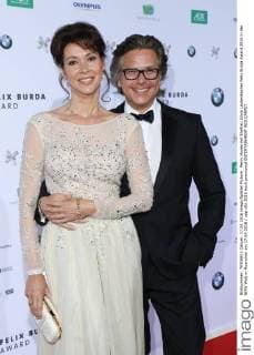 Percy Hoven mit Ehefrau Silvia Laubenbacher Felix Burda Award 2016 in der BMW Welt in Muenchen am 17.04.2016