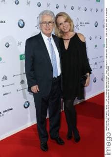 Frank Elstner mit Ehefrau Felix Burda Award 2016 in der BMW Welt in Muenchen am 17.04.2016
