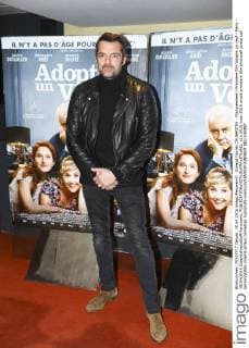 Arnaud Ducret CELEBRITES : Filmpremiere Premiere film Adopte un veuf - Paris - 18 04 2016 GwendolineLeGoff Panoramic 