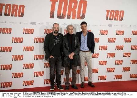 Luis Tosar, Jose Sacristan and Mario Casas attends to the presentation of the spanish film Toro at Hotel Hesperia in Madrid, April 19,2016.  (20160419043)